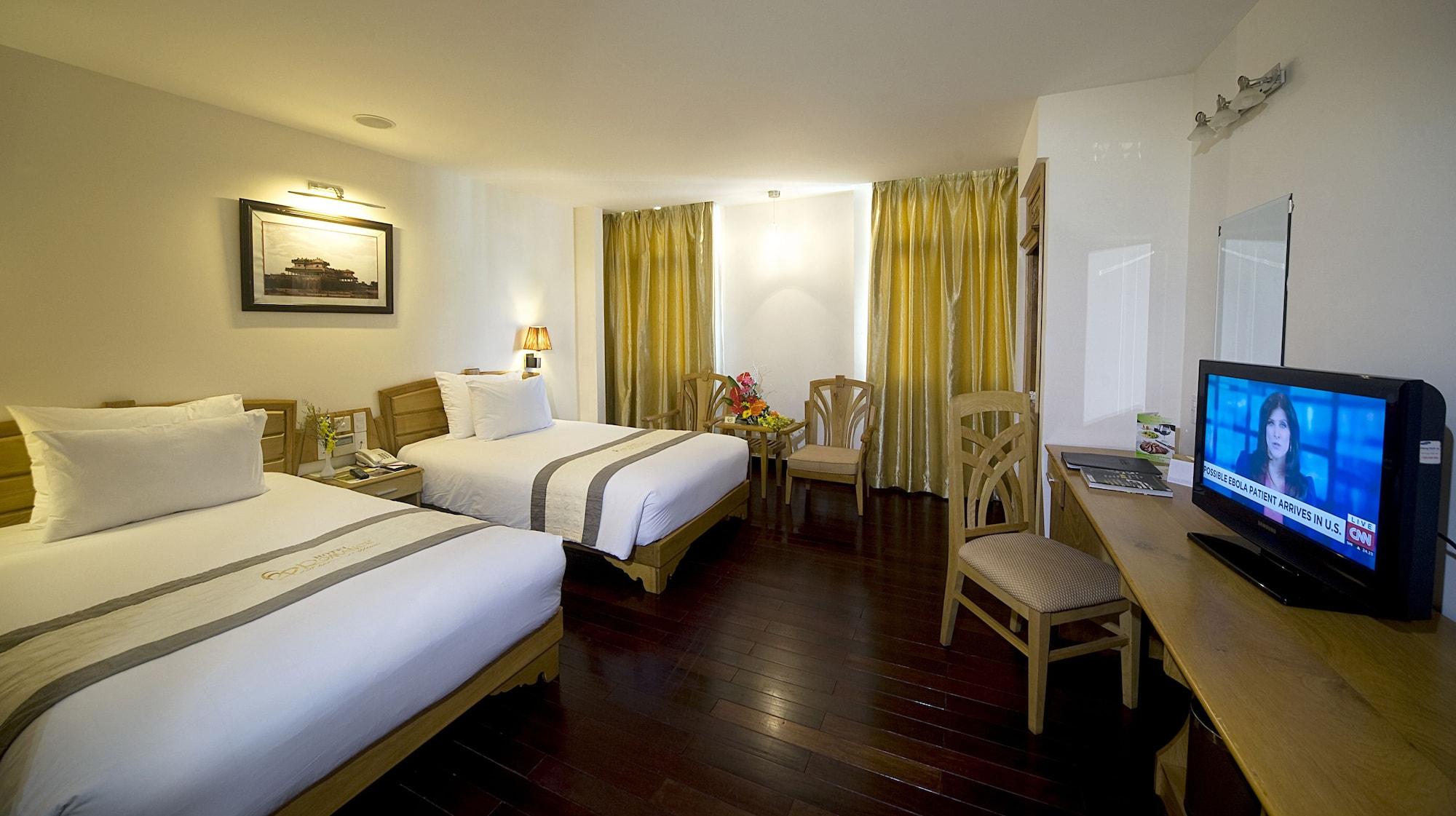 Romance Hotel Hue Exterior photo
