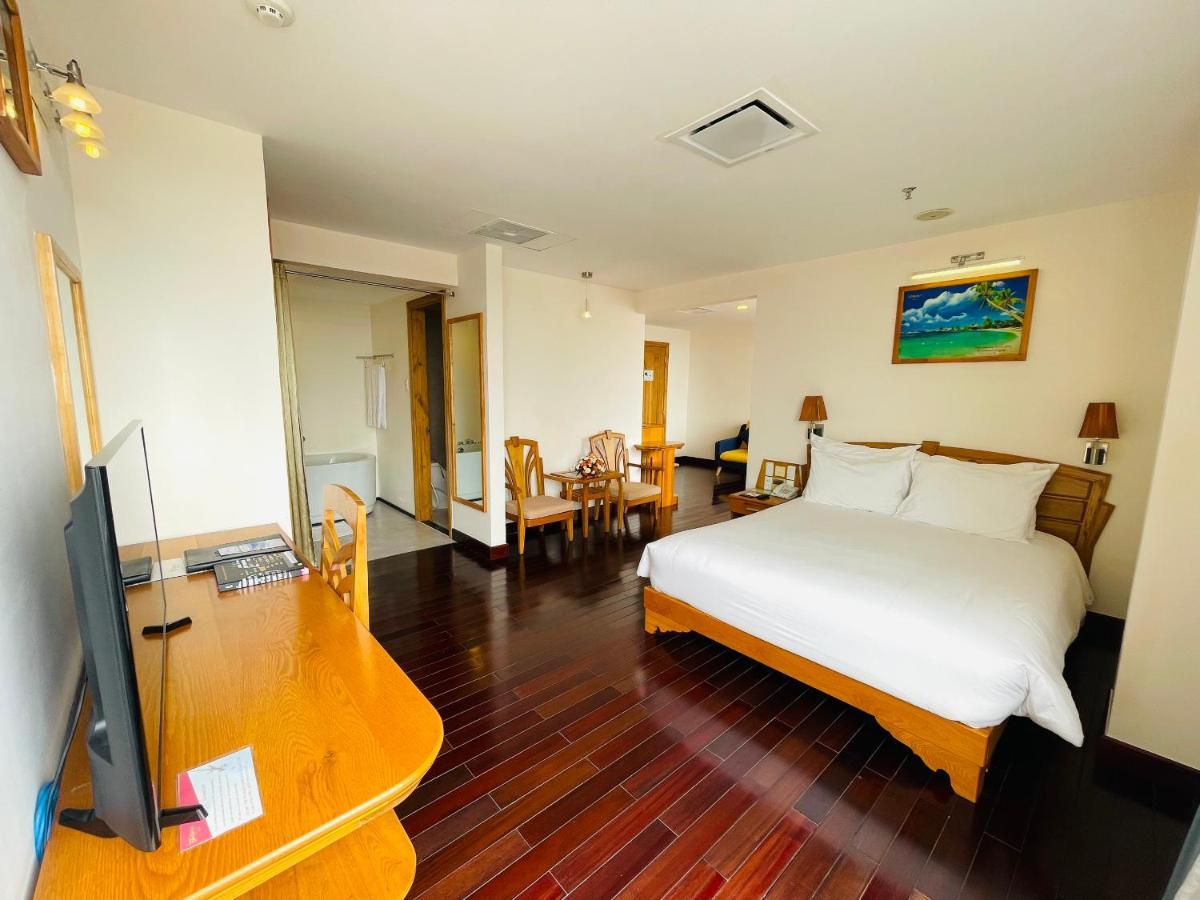 Romance Hotel Hue Exterior photo